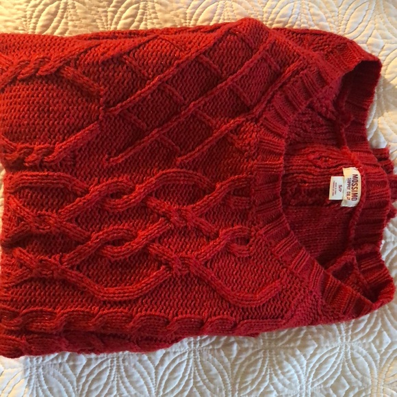 Target red pullover sweater - Picture 2 of 2